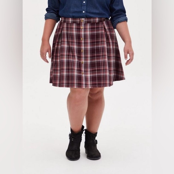 Torrid Burgundy & Purple Plaid Twill Pleated Mini Skirt - Size 28 - Picture 1 of 5